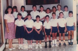 El grupo de 3er grado en 1988, el año que se inauguró la escuela