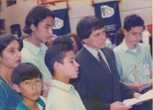 En 1996 asistimos por primera vez a una Feria Científica Nacional, en el Museo de los Niños, en esa ocasión el estudiante Esteban Emilio Fallas recibió un premio de Franklin Chang Díaz por su proyecto científico.