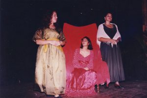 Noche de Talentos de nuestra Institución en el año 96, en esa ocasión estaban interpretando la obra, "Romeo & Julieta"